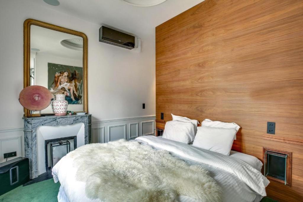 Appartement Luxurious Penthouse Near Champs Elysees And Front Of Eiffel Tower Parijs
